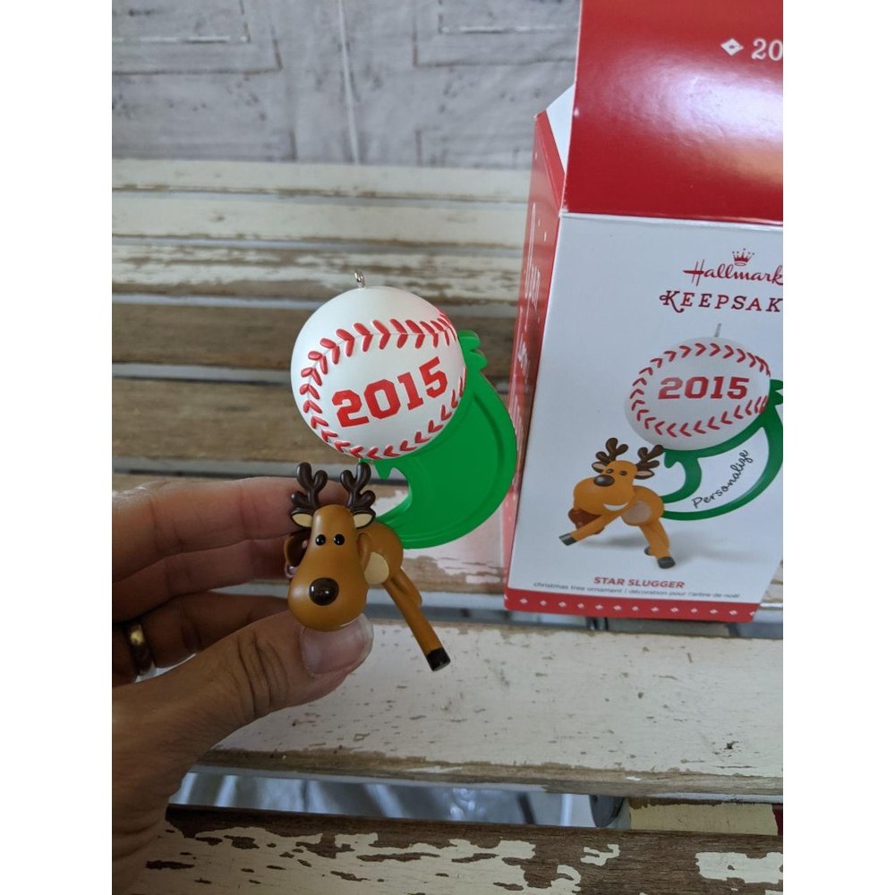 Hallmark star slugger softball baseball 2015 ornam‎